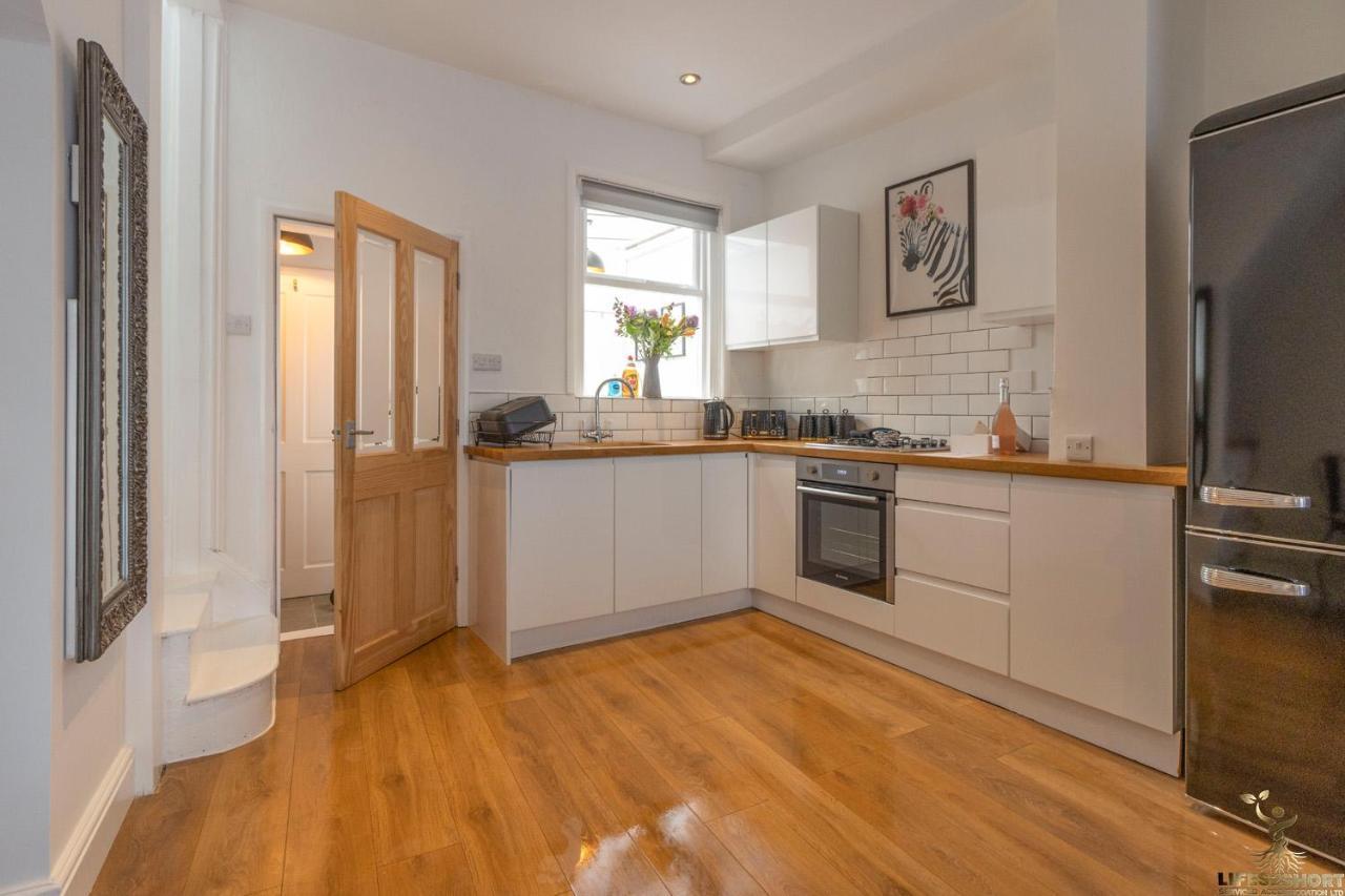 Luxe Garden House For 6 In Central Exeter Zewnętrze zdjęcie